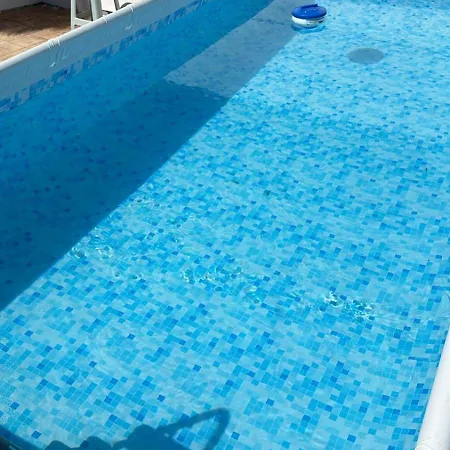 Casita La Luz Pool Parking
